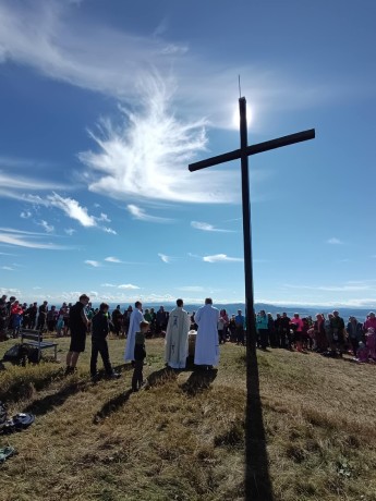 b485cbd6-f3fb-41b9-8b43-476d0aa67e99